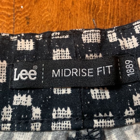 LEE MID RISE SHORT - Picture 4 of 11